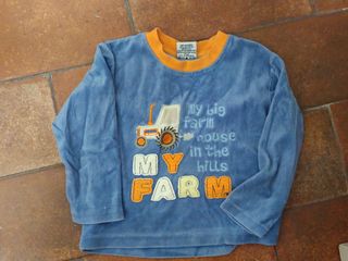 Pigiama blu per bambini con trattore