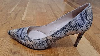 Zapato Salón Piel Serpiente Uterqüe
