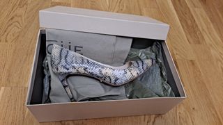 Zapato Salón Piel Serpiente Uterqüe