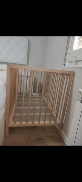 Cuna Ikea con colchón