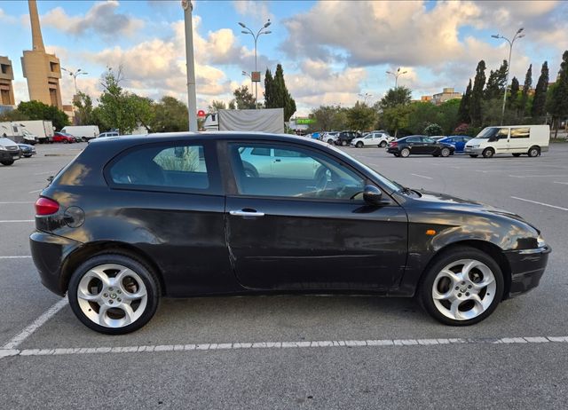 Alfa Romeo 147 2006 "PEGATINA C" 150.000 KM REALES