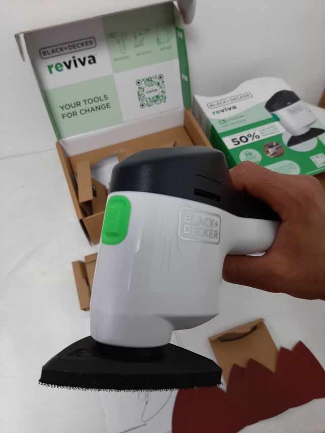 Lijadora BLACK - DECKER, sin estrenar