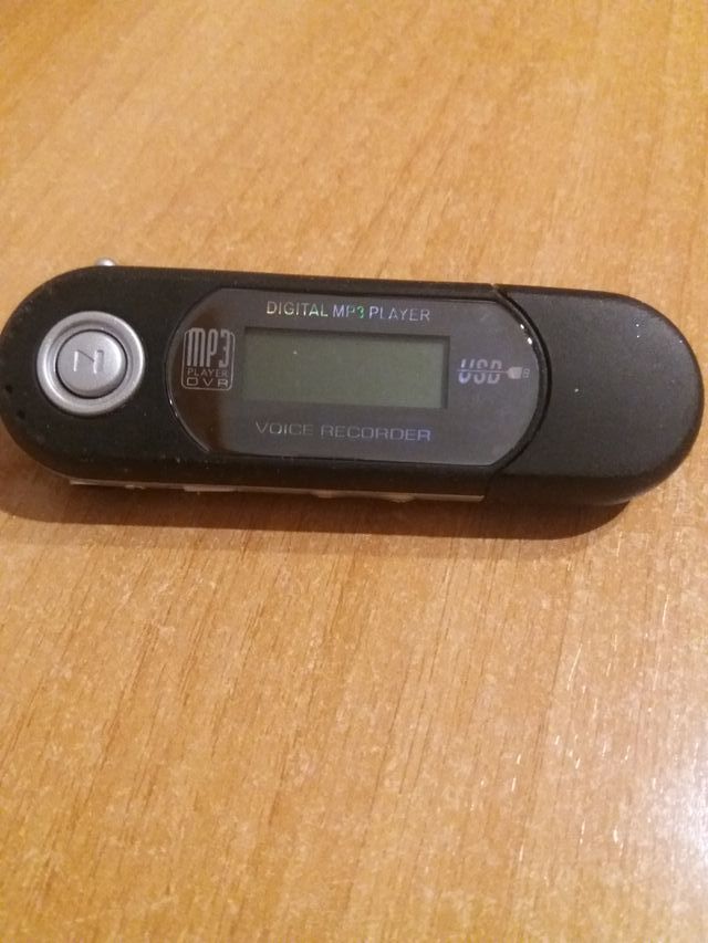 Reproductor MP3 con USB y Grabadora de Voz