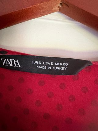 Camisa Zara roja lunares