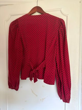 Camisa Zara roja lunares