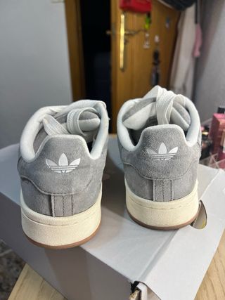 Zapatillas Grises