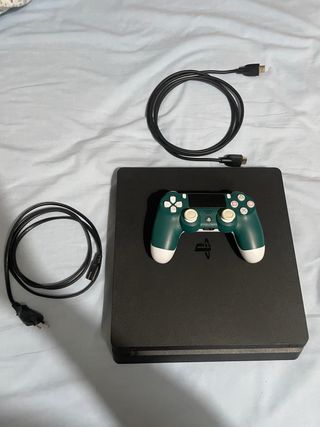 PS4 Slim 1TB Negra + Mando