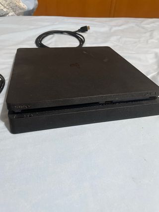 PS4 Slim 1TB Negra + Mando