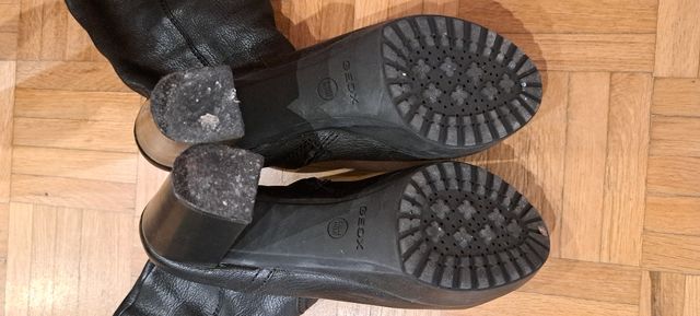 Botas Geox tacón y plataforma negras