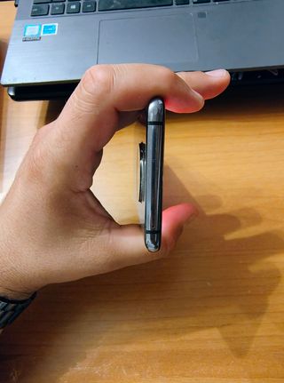 OnePlus 7T 128GB con difetto schermo