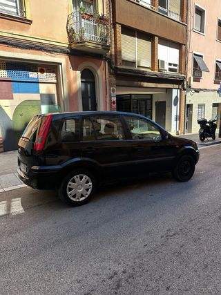 Ford Fusion 2004