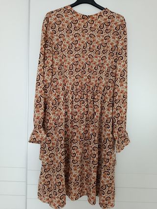 Vestido estampado paisley beige y marrón
