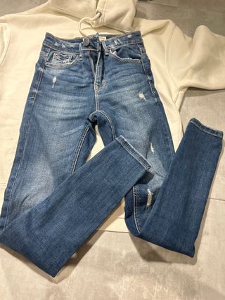 Pantalones Stradivarius Talla 32