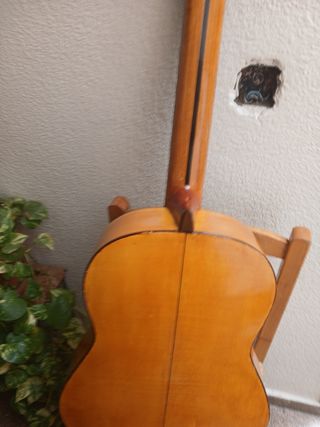 Guitarra La Serranía Valeriano Bernal 2001 reparad