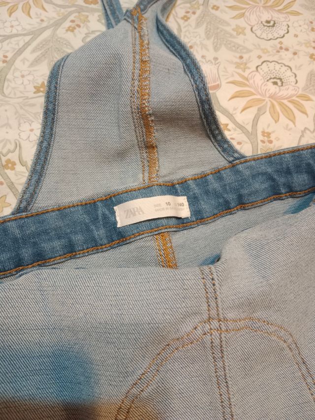 Pantalones vaqueros niña