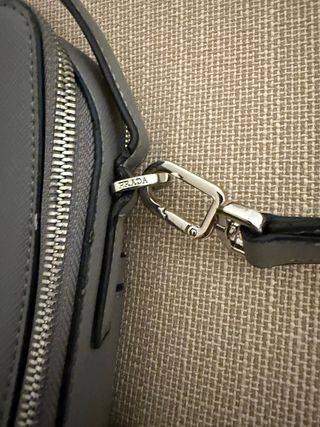 Bolso Prada Gris