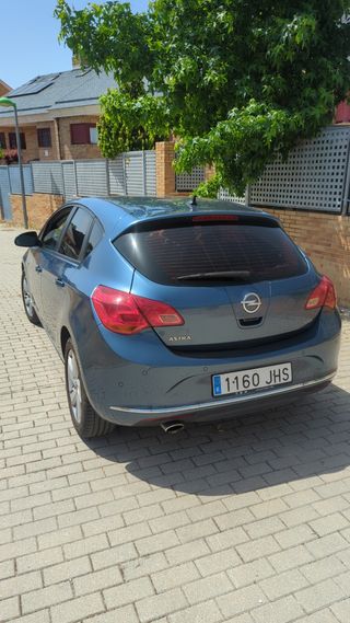 Opel Astra 2015