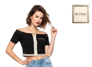 Camiseta negra Bershka 