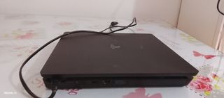 Consola Sony PS4 Slim Negra