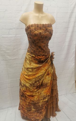 LIQUIDACION! Vestido alta costura marrón y dorado 