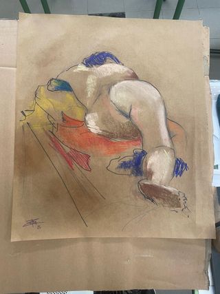 MODELO FEMENINO PARA DIBUJO Y FOTOGRAFÍA