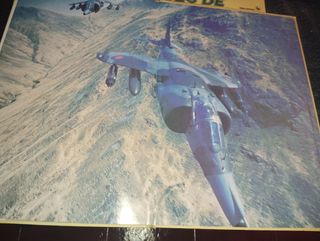 Livros Aviões de Combate - Harrier e AH-64 Usados