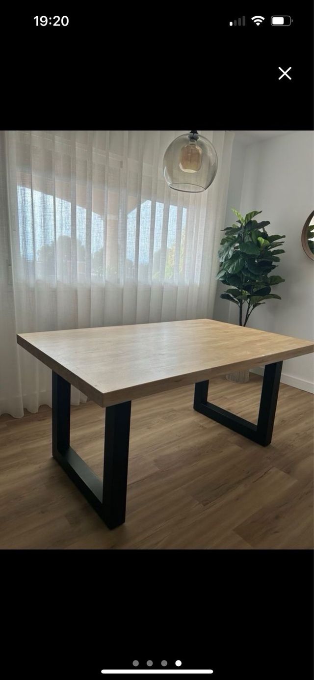 Mesa de jantar em madeira 160x100 cm