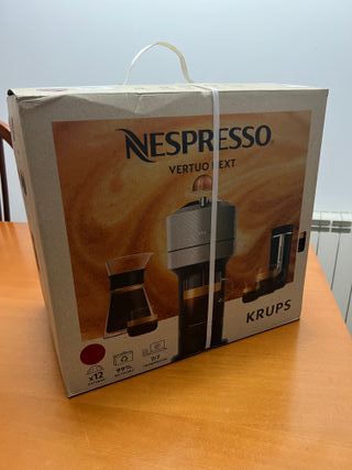 Cafetera Nespresso Vertuo Next Roja