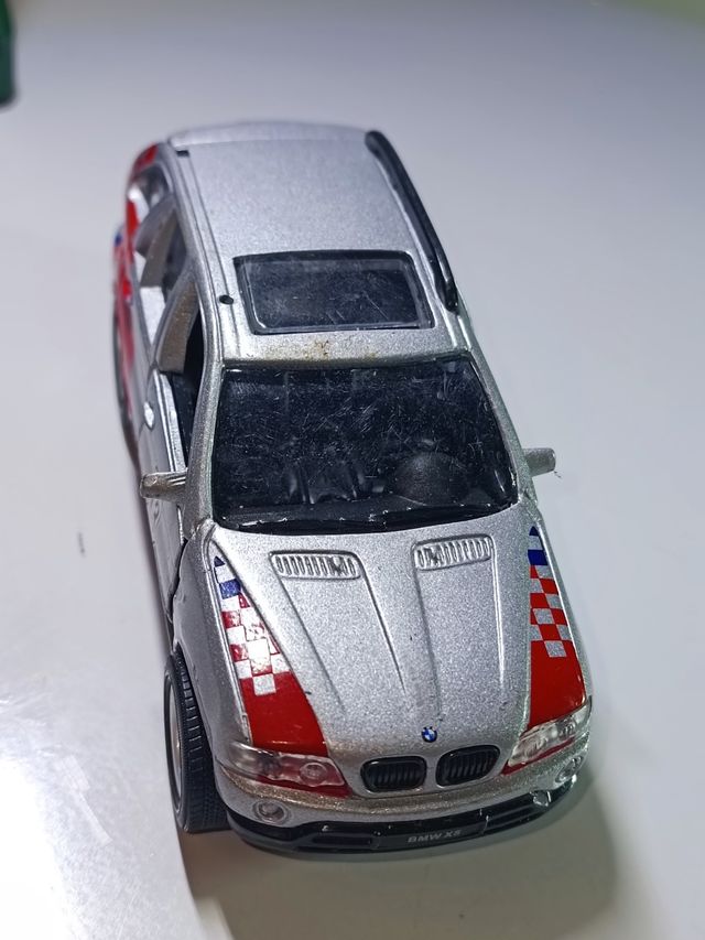 BMW X5 1/38