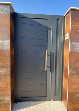 Puerta Coruña