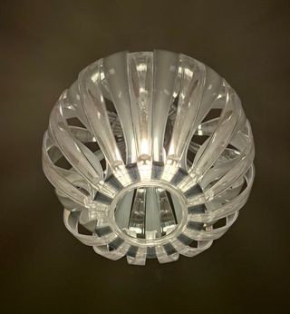 Lámpara de techo moderna Ikea. Costó 49 eur