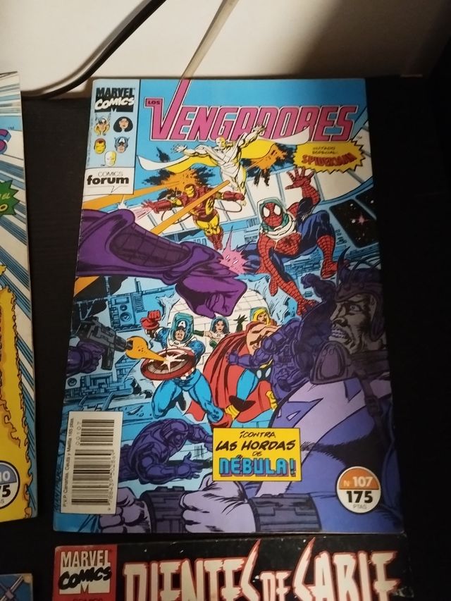 6 COMICS SUPERHÉROES