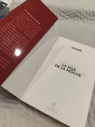 La hija de la noche (PERISCOPIO) (Spanish Edition)
