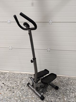 Máquina de step para piernas y glúteos