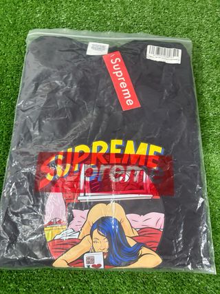Camiseta Supreme Negra con Gráfico
