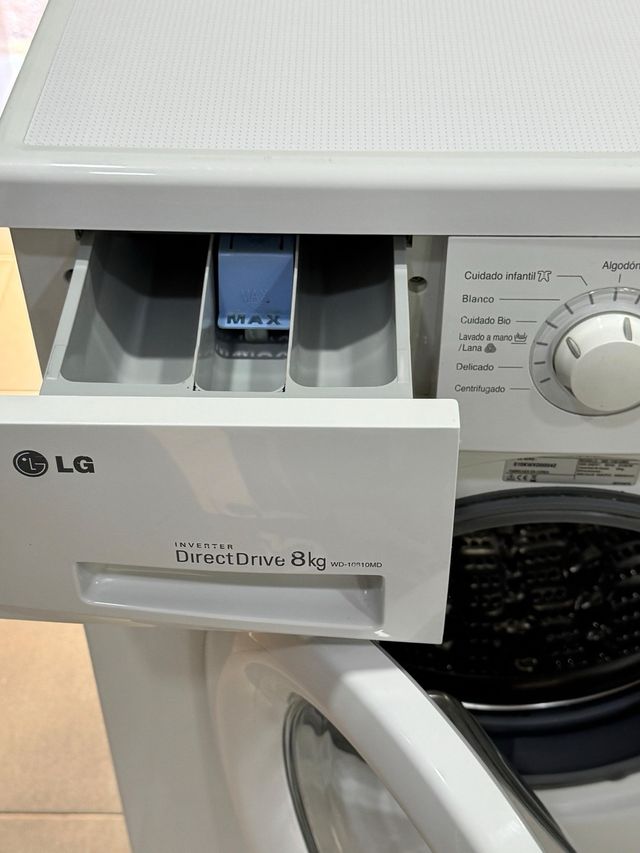 LAVADORA DE CARGA FRONTAL MARCA LG DE 8 KILOS