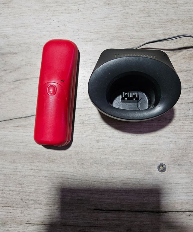 Hola       Teléfono Inalámbrico Panasonic Rojo