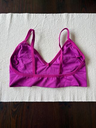 Top deportivo rosa