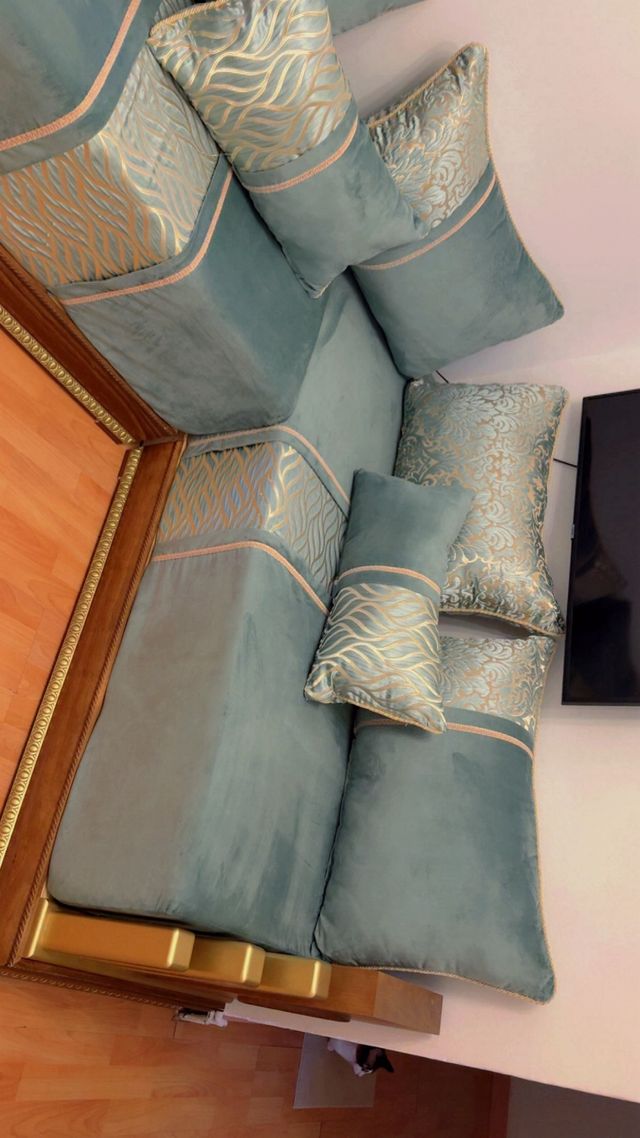 Sofá Marroquí Verde y Dorado