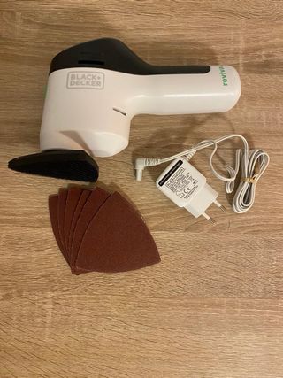 Lote Black+Decker Reviva: Caladora y Lijadora