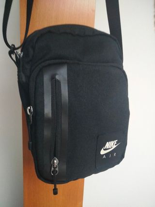 Bandolera Nike Negra