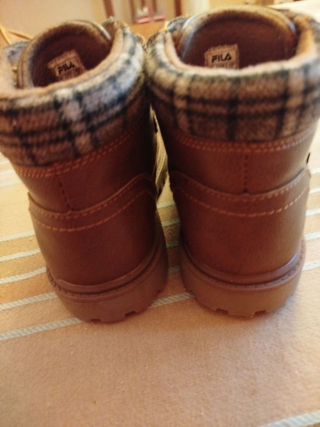 Botas Fila Niños Talla 26 Marrones