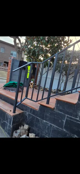 Soldador. Fabricación. Herrero. Hierro. Metal.