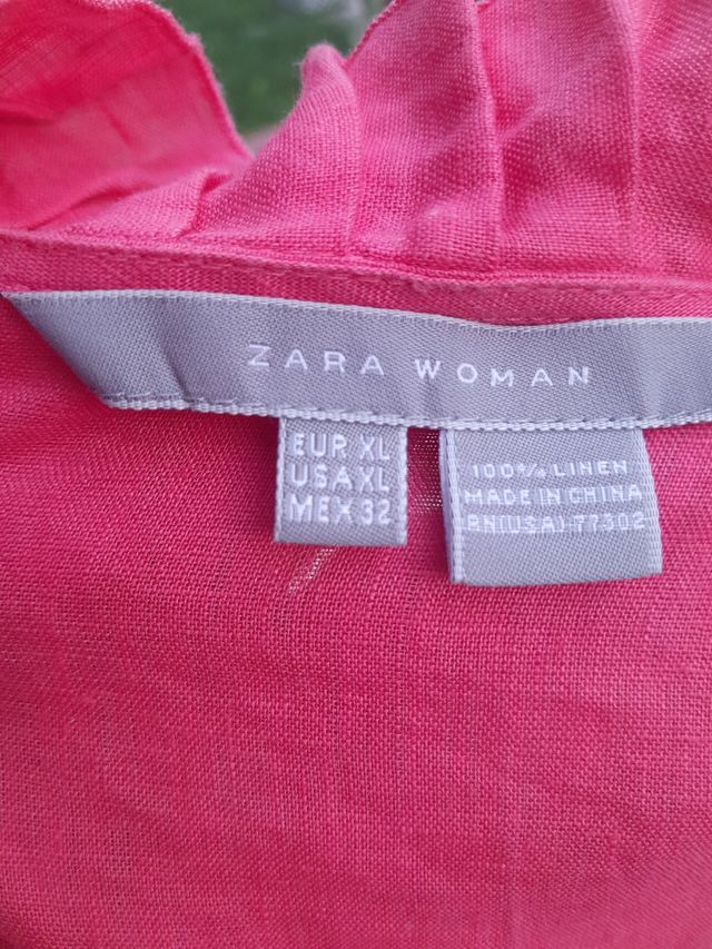 Blusa rosa con volantes