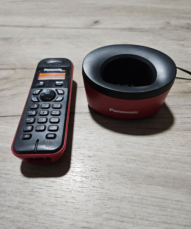 Hola    Teléfono Inalámbrico Panasonic Rojo