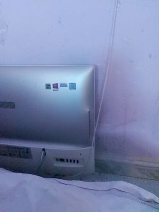 Pantalla Lenovo Plata y Blanca