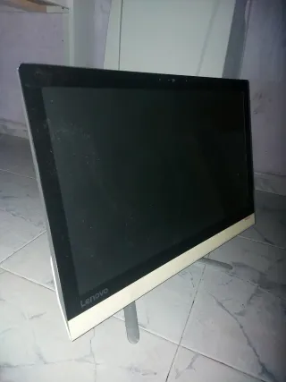 Pantalla Lenovo Plata y Blanca