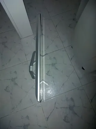 Pantalla Lenovo Plata y Blanca
