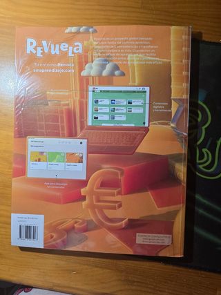 Geografía e Historia. 3 Secundaria. Revuela