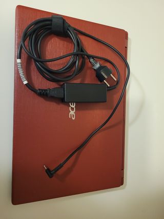 Acer Aspire A315-51 Rojo